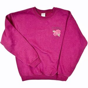 Vintage Gildan sweatshirt, M, Romance & Floral graphic, Whimsy Cozy Loungewear